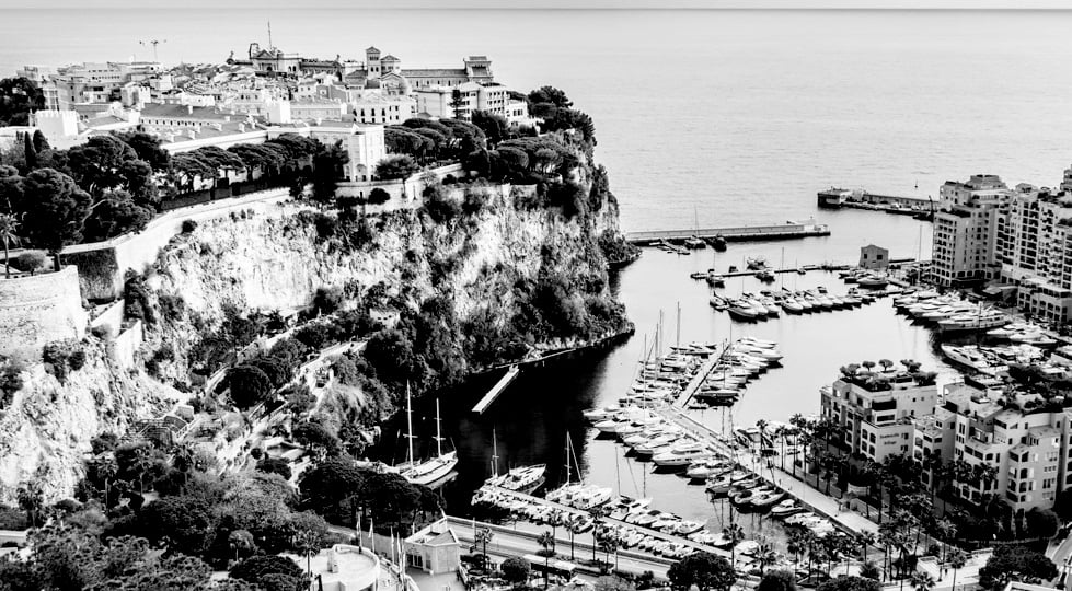 (image) le port de Monaco vue d'en haut
